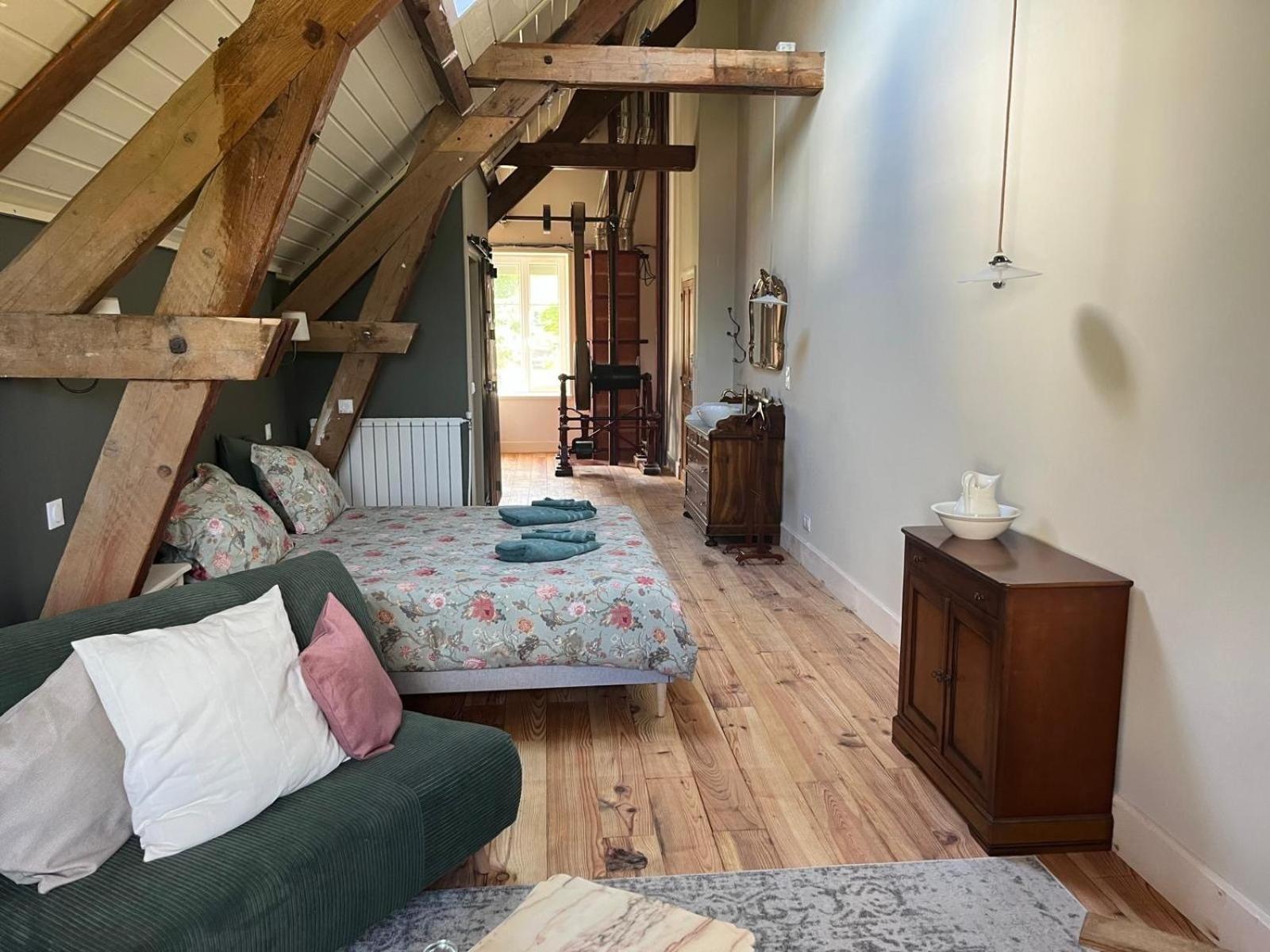 Bed and Breakfast Moulin De Maupoy Saint-Symphorien-de-Marmagne Exterior foto